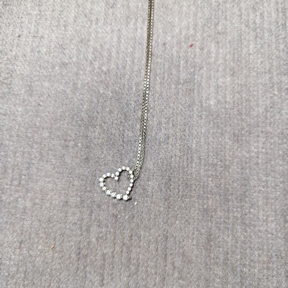 Kay Jelewers Diamond Heart Necklace - Picture 2 of 6